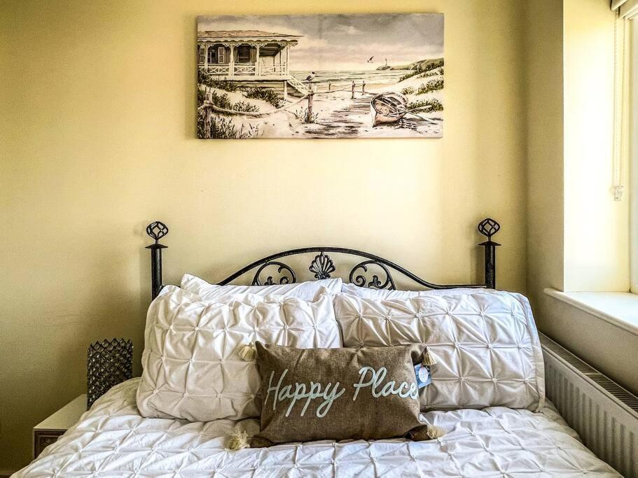 Soho Beach Apartment With Fabulous Sea View And 2 Minutes To The Beach With Free Parking And Netflix Bournemouth Eksteriør bilde