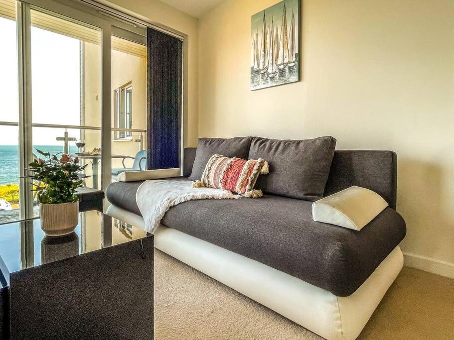 Soho Beach Apartment With Fabulous Sea View And 2 Minutes To The Beach With Free Parking And Netflix Bournemouth Eksteriør bilde
