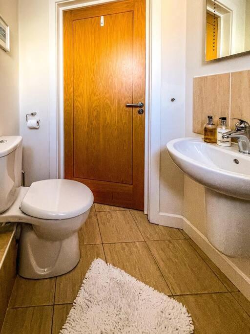 Soho Beach Apartment With Fabulous Sea View And 2 Minutes To The Beach With Free Parking And Netflix Bournemouth Eksteriør bilde